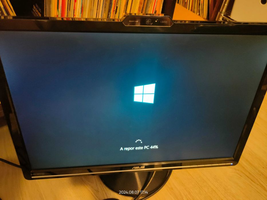 Monitor 22“ Wide Screen