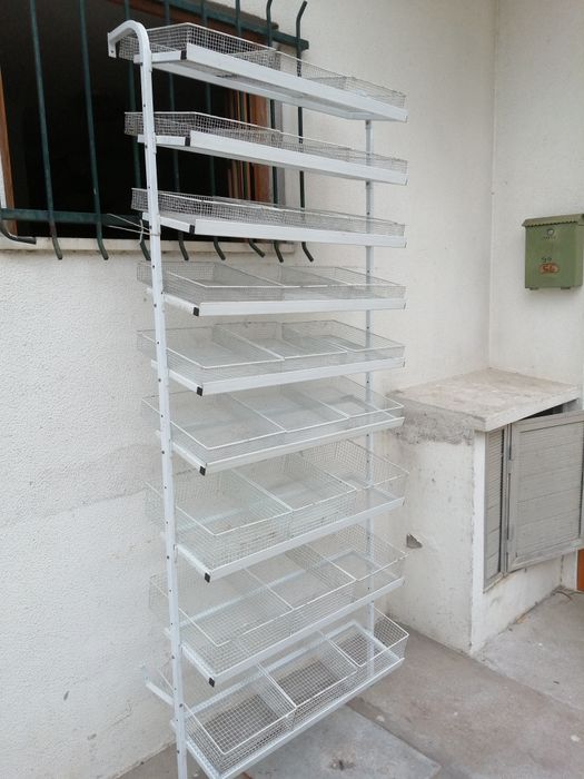 Prateleira expositora/trabalho etc