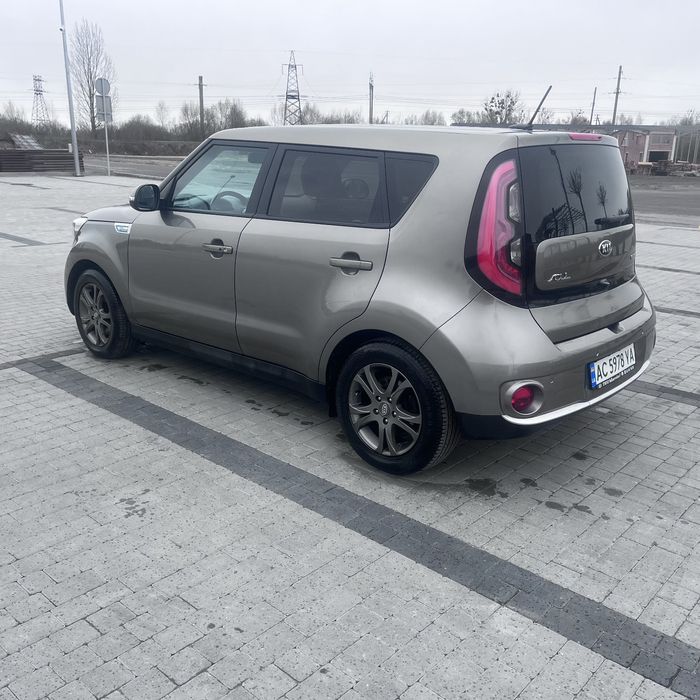Kia Soul нова батарея 30  кіловати замінена в Норвегії по гарантії