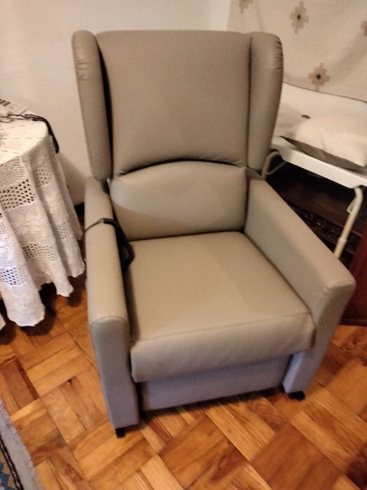 Poltrona elétrica Cosyup 2 motores