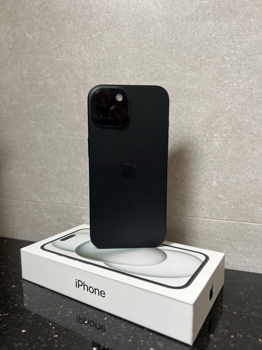 Iphone 15 świetny stan