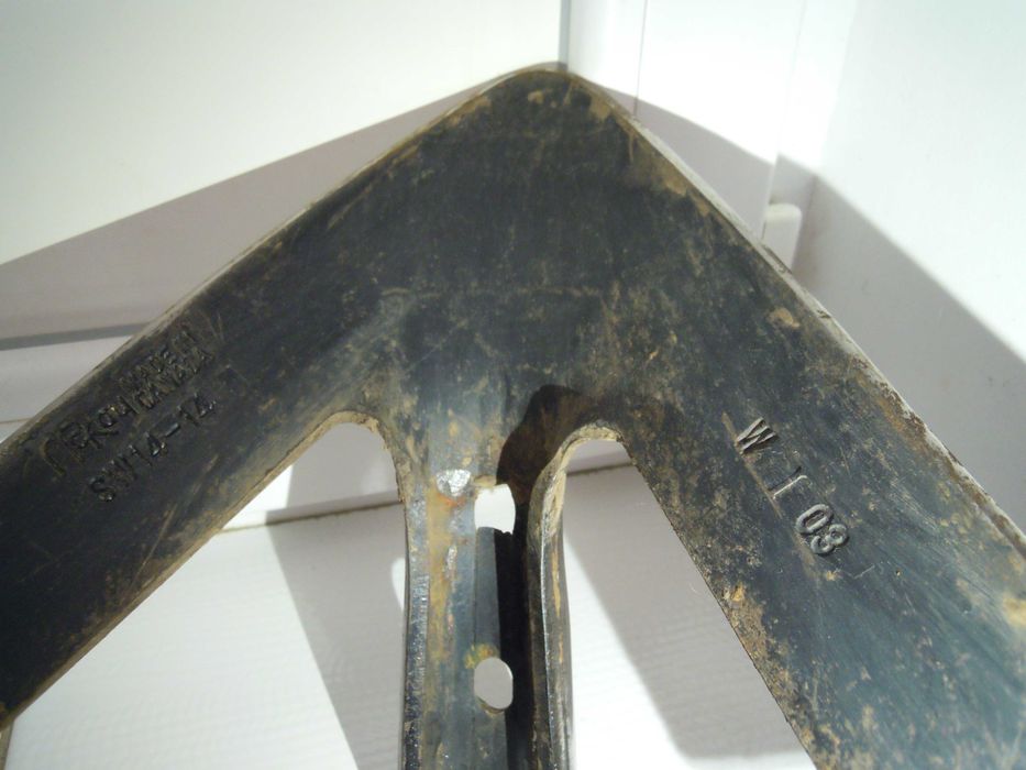 Лапа стріла сіялки  культиватора SW14-14 Ralph McKay Canada