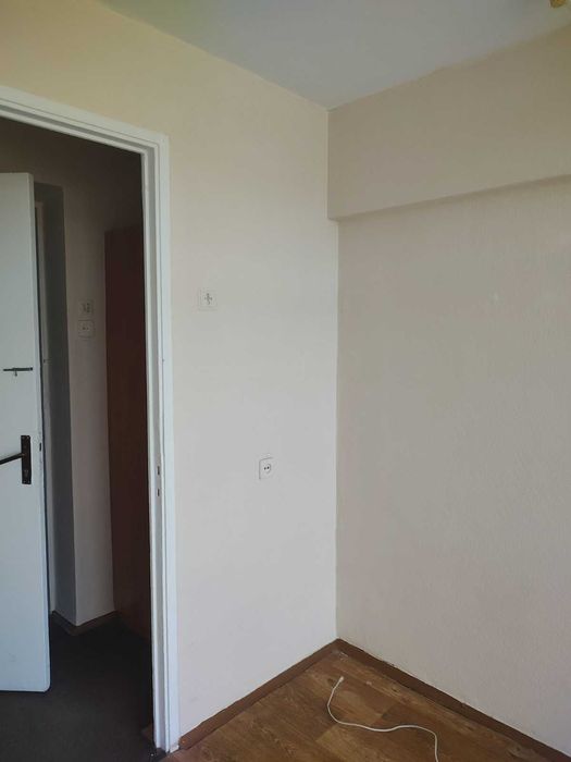 Ст.м. Голосіївська- 1 хв! Здам офіси 15-16 м.кв. Є своя мокра точка!!