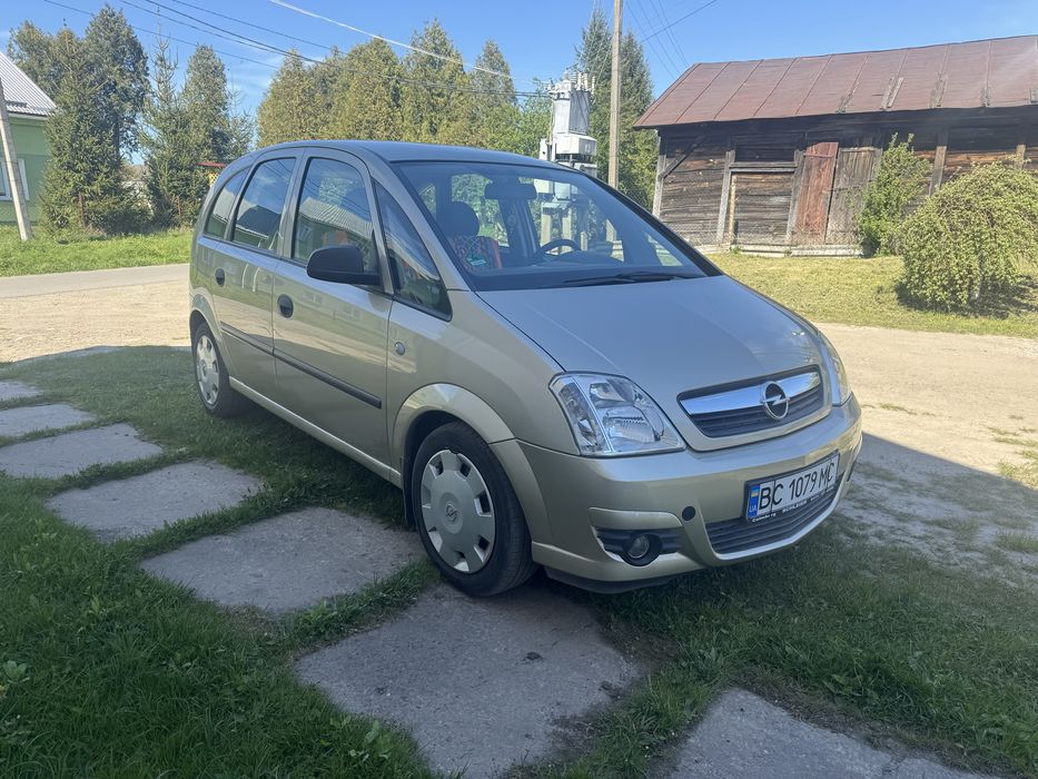 Продам Opel Meriva 2010 1.4 бензин