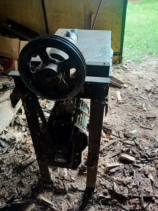 Продам станок для коління дров