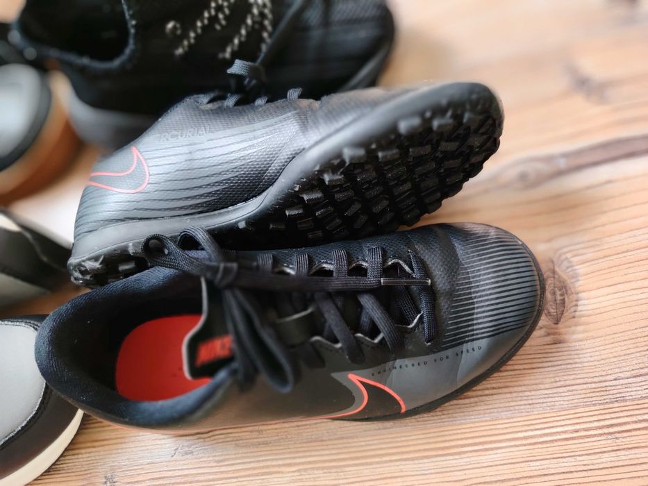 Buty dla chłopca 40zl/para