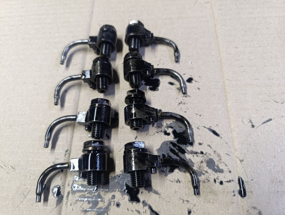 Форсунка масляна 2.9 Tdi Crdi Kia Carnival Hyundai Terracan таракан