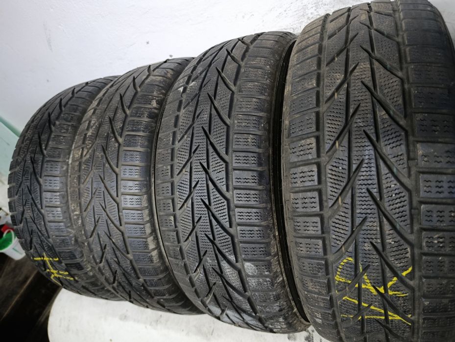 Шини резина 205*55 R16 Toyo
