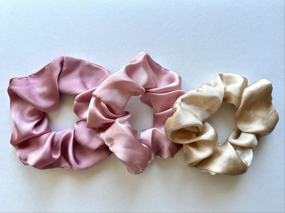 gumki do włosów scrunchie
