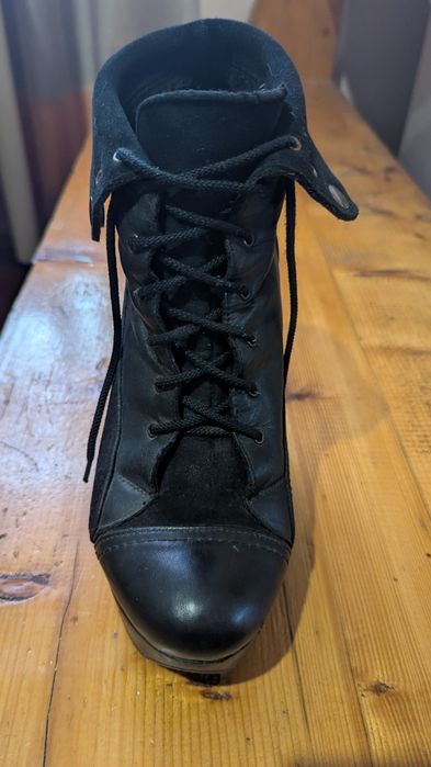 Шкіряні на півчеревики 39 розмір