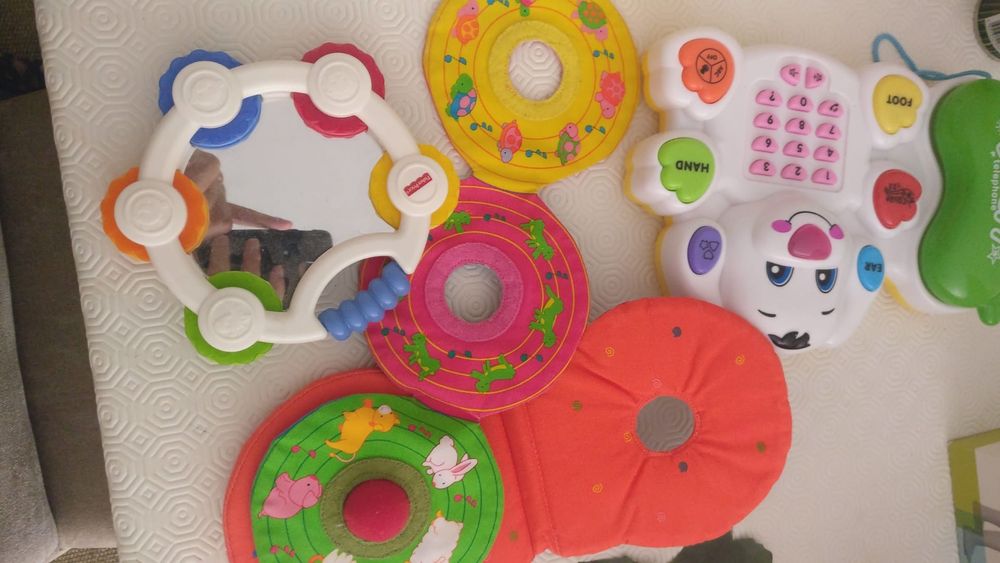 Brinquedos vários. Fisher Price, tiny love. bruin