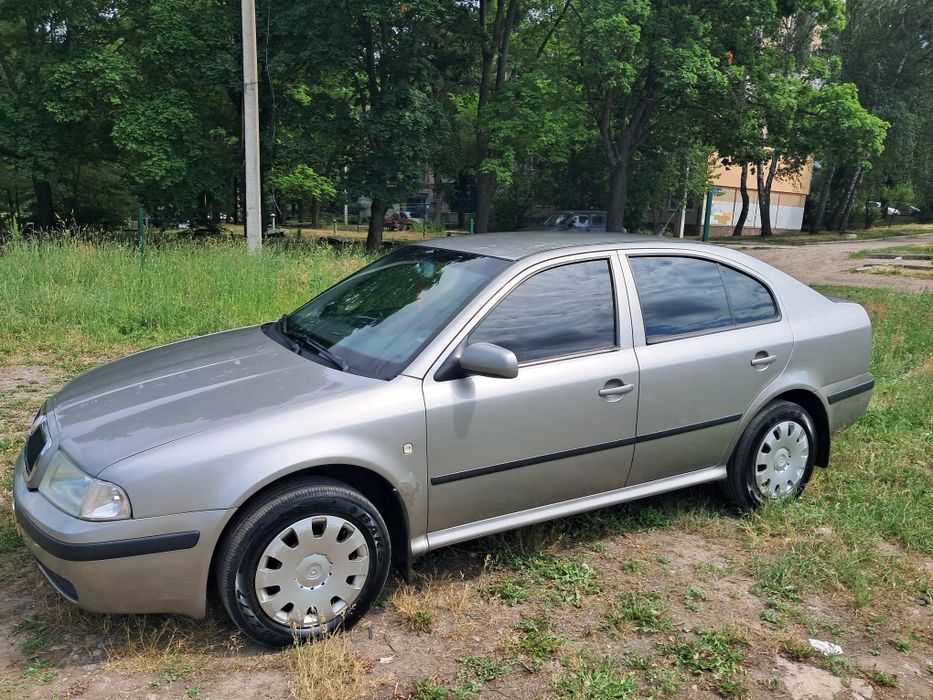 Продам сімейний автомобіль Skoda Octavia Tour
