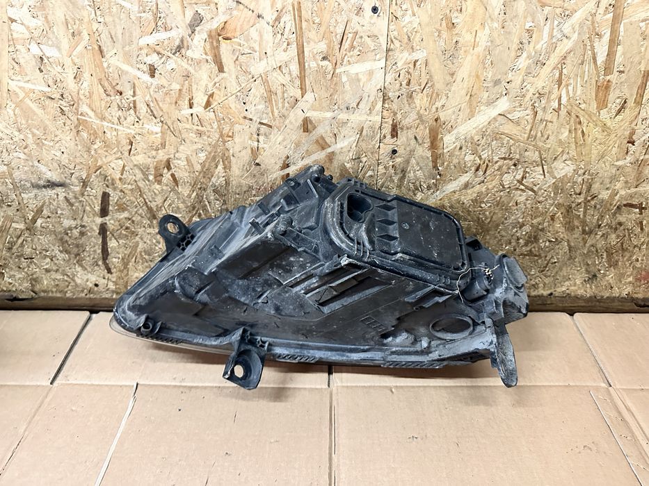 Передня права фара Audi A6 C6 Ауді А6 Ц6 2004-2008