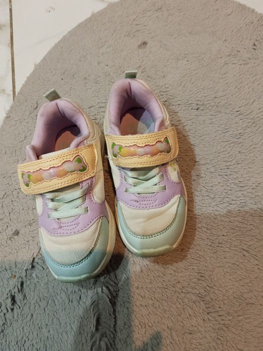 Buty na dziewczynkę rozmiar 24