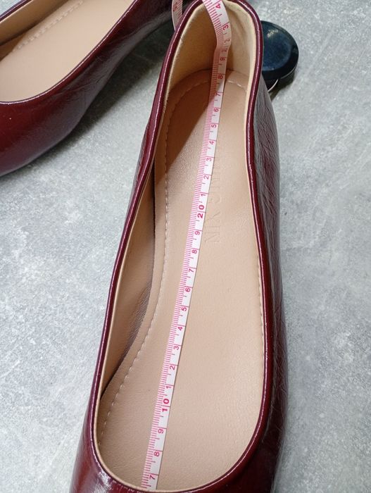 Nowe buty damskie na obcasie bordowe 45