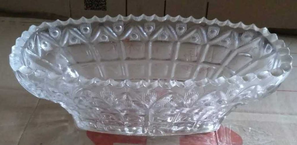 Продам б/у хрустальные вазы