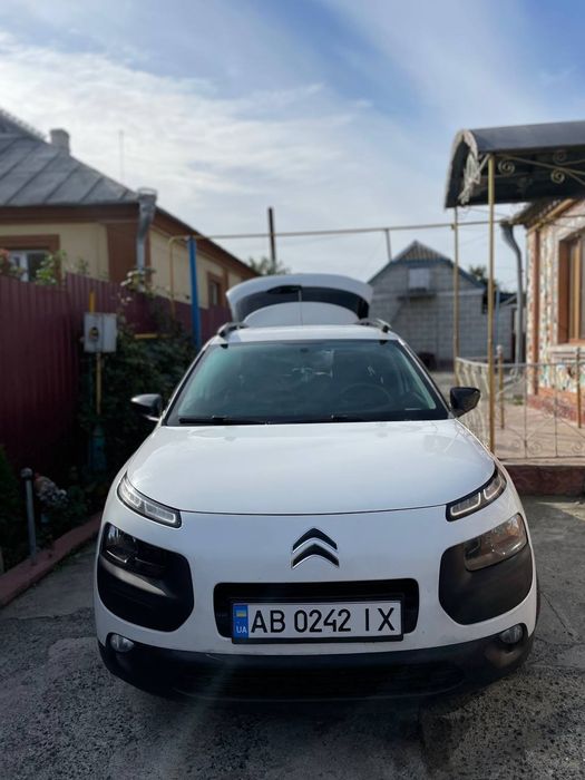 Продам гарне сімейна авто