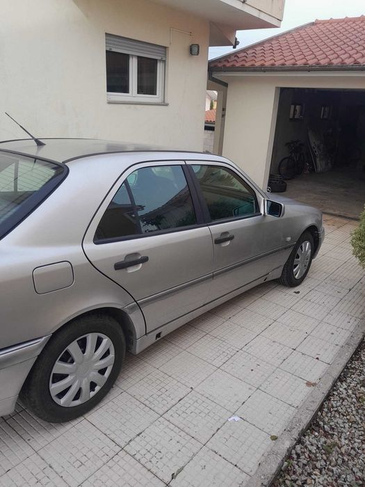 Vendo mercedes 200 cdi