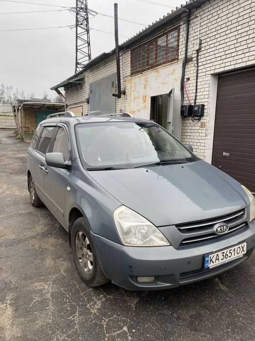 Киа карнивал  2.7 газ бензин