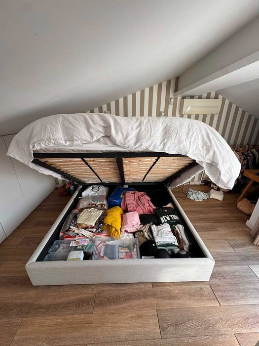 Cama de Casal com Arrumação – Excelente Oportunidade