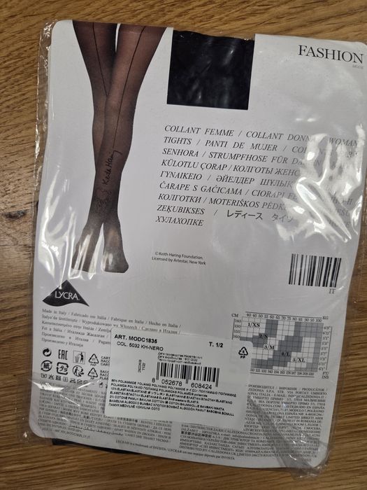 Czarne rajstopy calzedonia rozmiar s/m Keith Haring napis z tylu szew