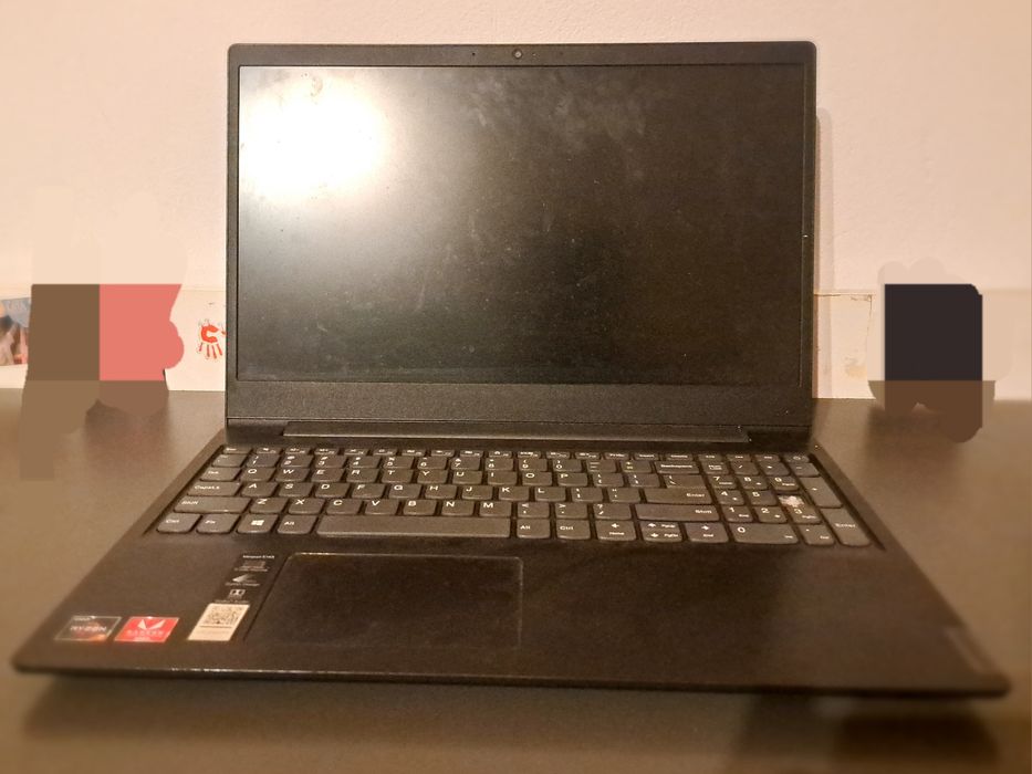 Laptop Lenovo ideapad s145