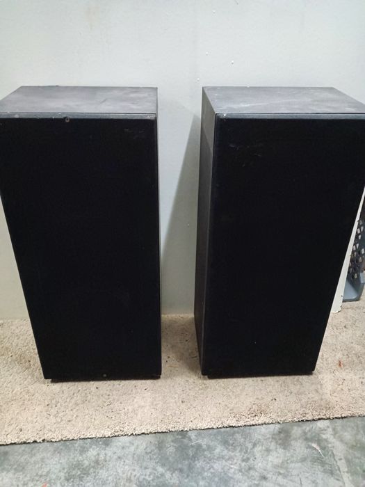 Par de colunas de som com excelente qualidade de som, to