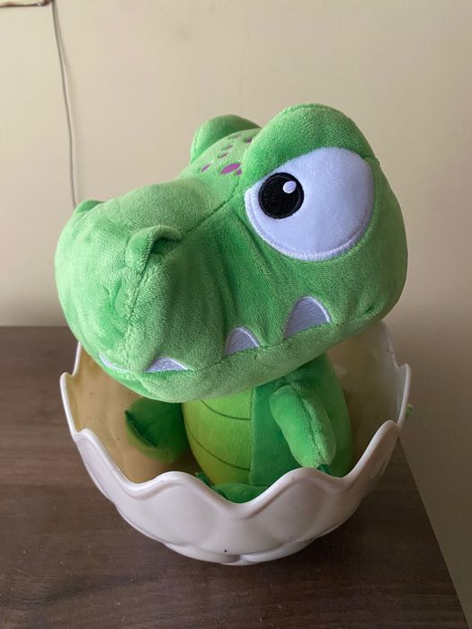 Ovo Dinossauro de Peluche Som Jurassic Friends Z Rex