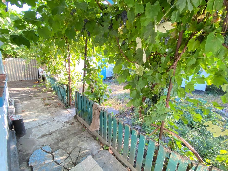 продам житловий будинок зі зручностями в місті
