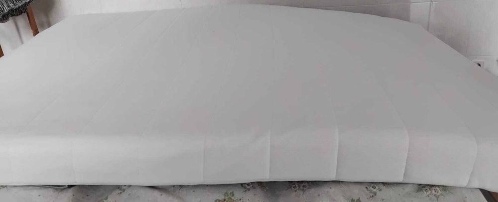 Colchão de espuma ÅSVANG 140x200 cm