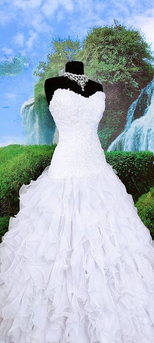 РОЗПРОДАЖ вісільніх суконь