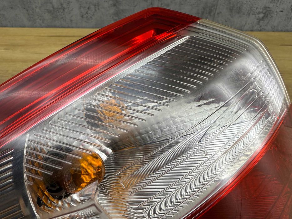 Ліхтар задній LED для Ford Focus Mk3 (2010-) Фонарь Форд Фокус 3 мк3