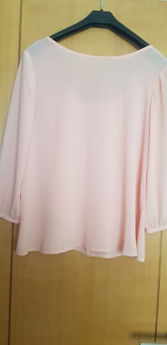 Vendo camisa cerimónia, cor coral/damasco, veste tamanho M, usada uma