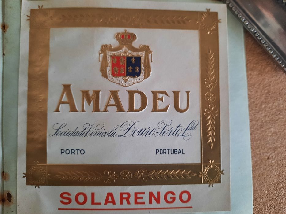 Catalogo de rotulos com mais de 100 anos da Porto Amadeu