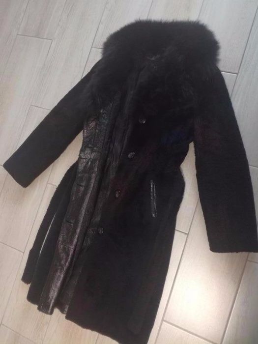 Натуральна мутоновая шуба!!