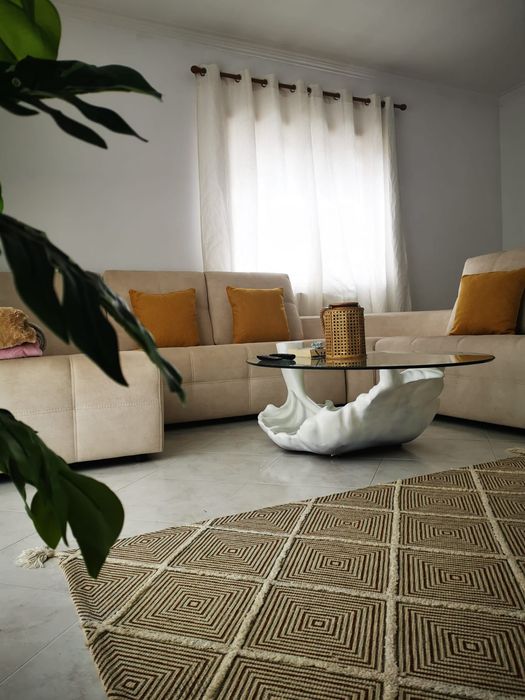 Sofá com Chaise Long