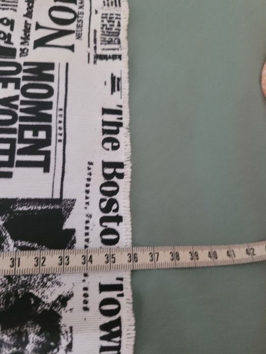 Tecido a imitar jornais