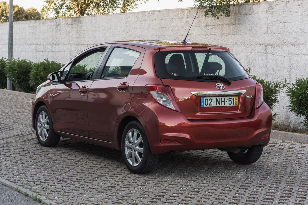 Toyota Yaris 1.0 gasolina