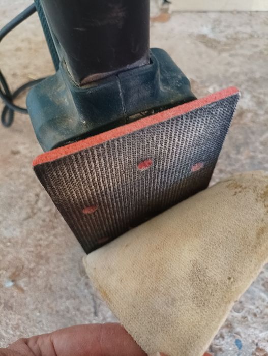 Lixadora black & decker modelo KA186