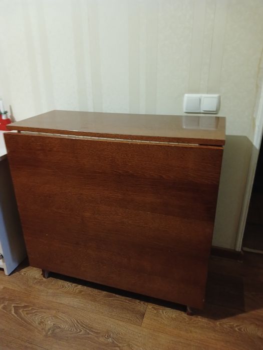 Стіл-книжка, вживаний