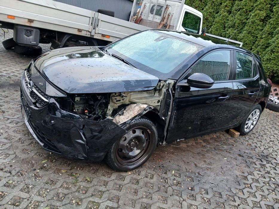 Opel Corsa F 1.2 turbo automat !!