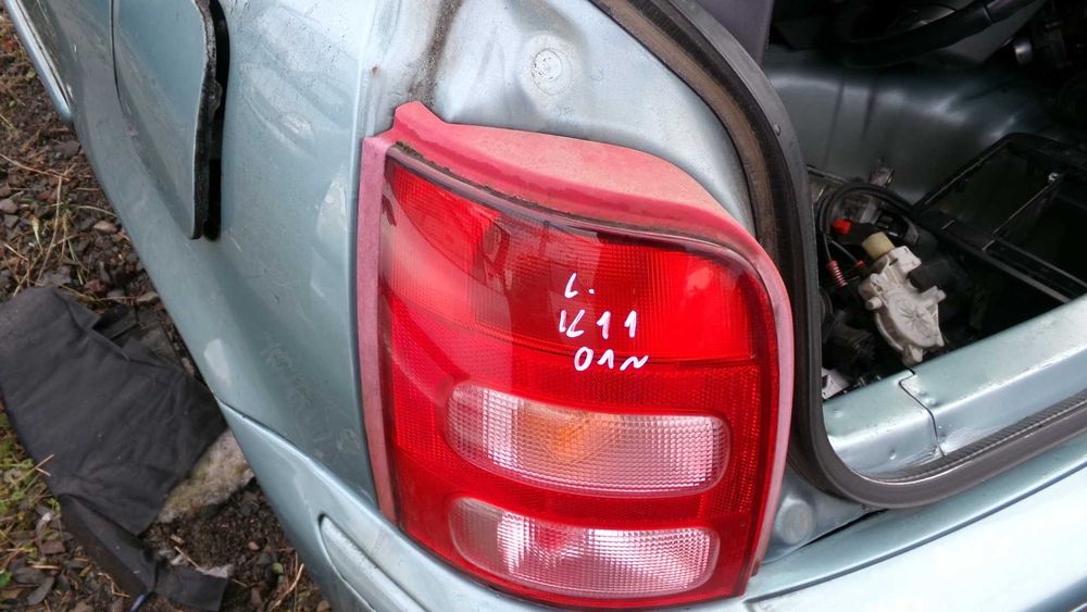 Cze66 Lampa lewa tylna nissan Micra k11 01r lift EU wysyłka