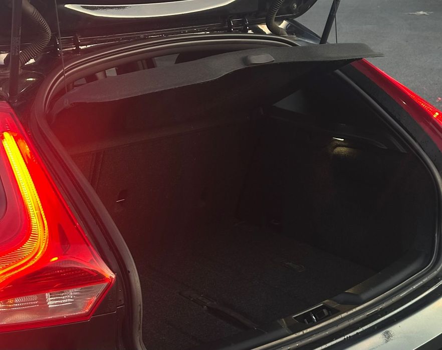 Volvo V40 R-Design 1.6D-2013