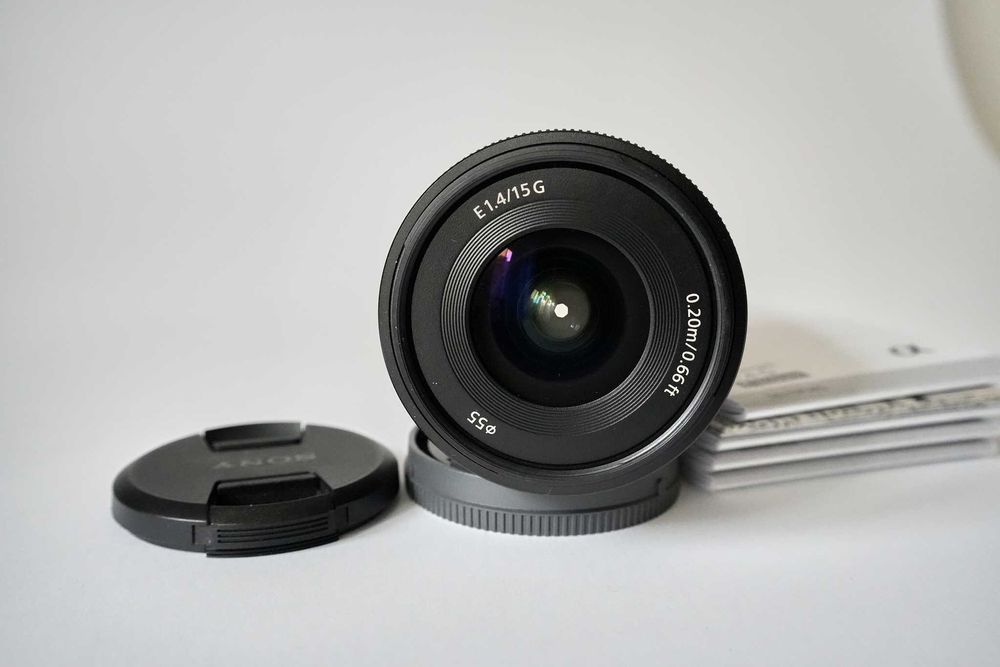Об'єктив Sony E 15mm f/1.4 G (SEL15F14G) у відмінному стані