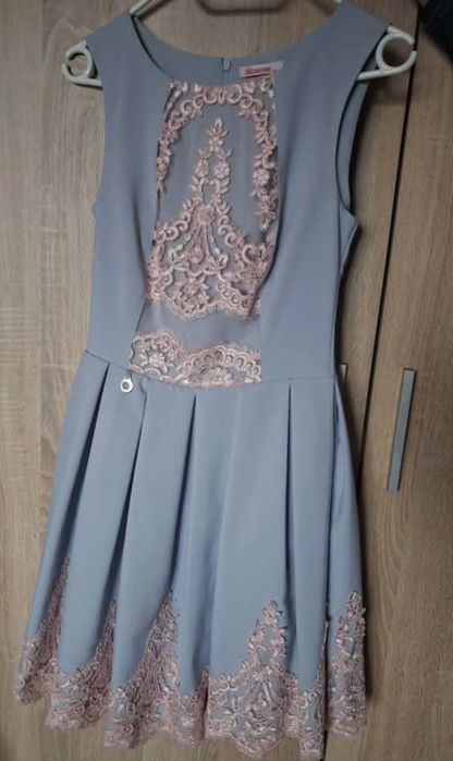 Sukienka elegancka z marynarką