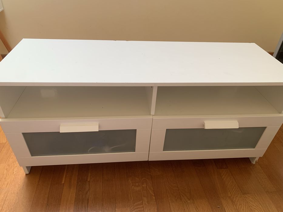 Cómodas + Móveis + Sofá de Veludo