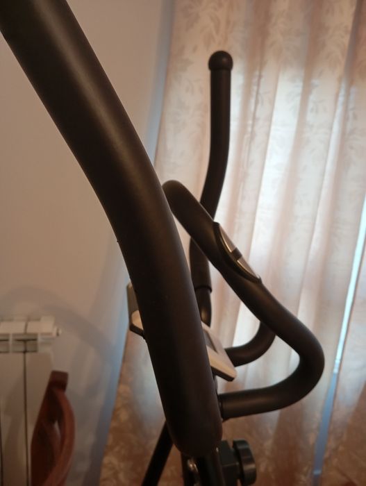 Elíptica em excelente estado64751008343683121