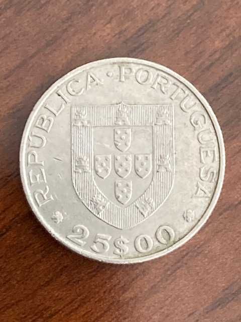 3 Moedas comemorativas 25 escudos, 1986 - Portugal Europa
