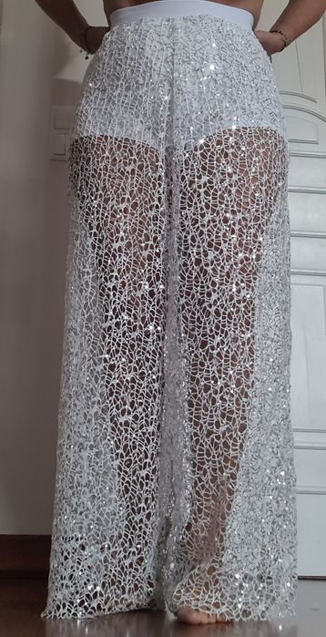 Pantalonas transparentes brancas com lantejoulas prata