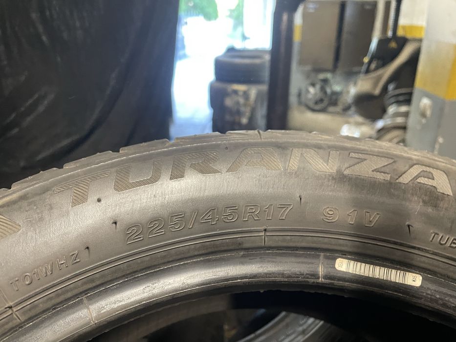 Opony letnie 225/45R17 91V Bridgestone
